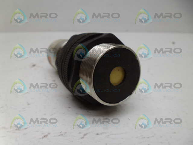 HONEYWELL 942-A4M-2D-K220S ULTRASONIC SENSOR *USED*