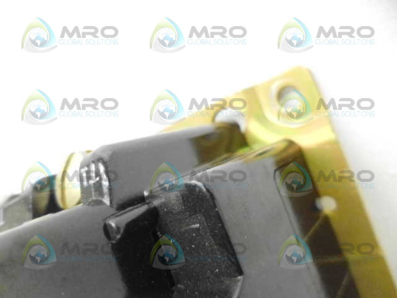 ALLEN BRADLEY 705X-TOD SER. M STARTER *USED*