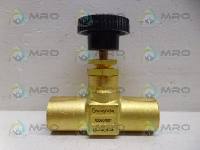 SWAGELOK B-4JN4 NEEDLE VLAVE *NEW NO BOX*