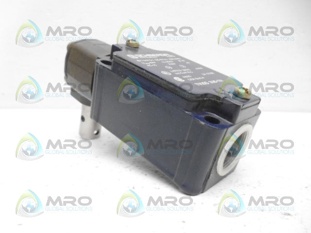 SCHMERSAL TV10S-335-11Z INTERLOCK SWITCH *NEW NO BOX*