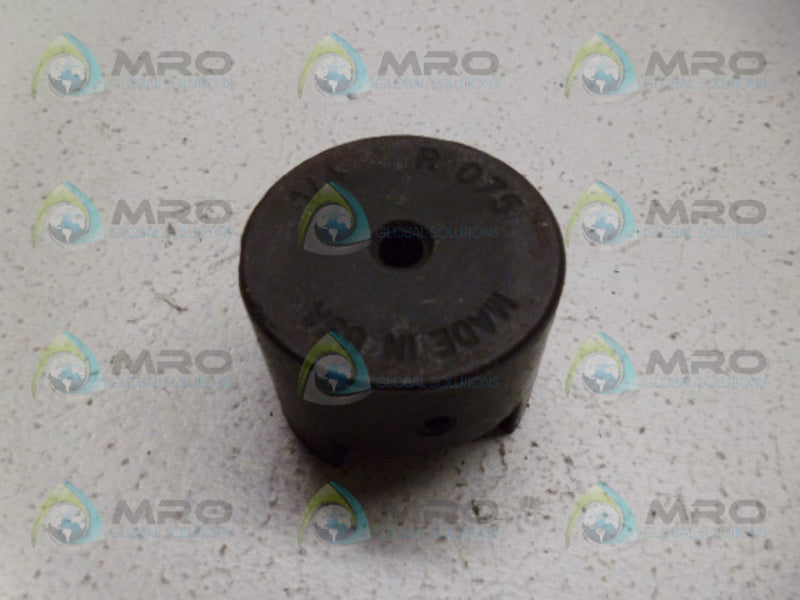 INDUSTRIAL MRO R075 1/4 COUPLING *NEW NO BOX*