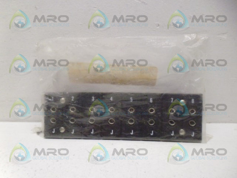 INDUSTRIAL MRO HD40-0000-J-000-H-08 PANEL STRIP *NEW IN FACTORY BAG*