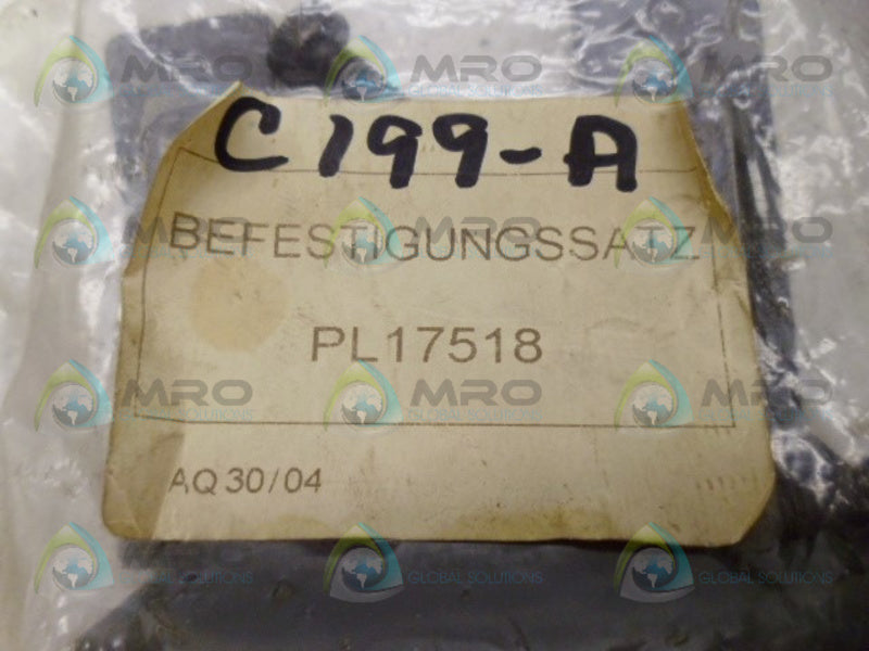 PL17518 BRACKET *NEW IN FACTORY BAG*
