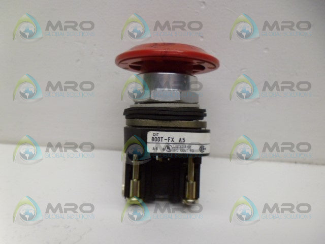 ALLEN BRADLEY 800T-FXA5 SER. T RED PUSH BUTTON *USED*