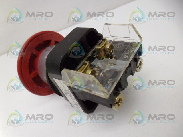 ALLEN BRADLEY 800T-FXA5 SER. T RED PUSH BUTTON *USED*