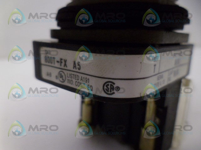 ALLEN BRADLEY 800T-FXA5 SER. T RED PUSH BUTTON *USED*