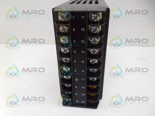 EUROTHERM 808/T1/T1/0/0/0/QLS/(ASJGF110)// CONTROLLER *USED*