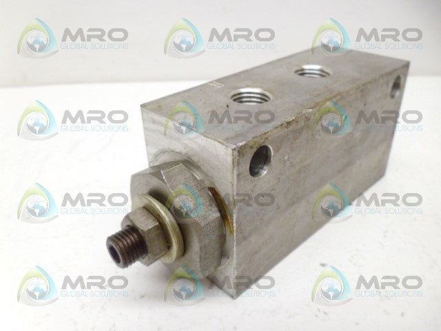 FLUID CONTROL 1PD11-F2-3S VALVE *USED*