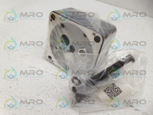 ORIENTAL MOTOR 2GN18SA *NEW IN BOX*
