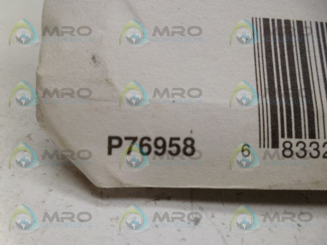 ITT P76958 CONNECTOR *NEW IN ORIGINAL PACKAGE*
