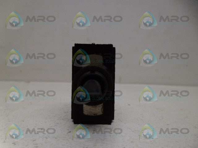 HUBBELL E60272 LR30145 TOGGLE SWITCH *USED*