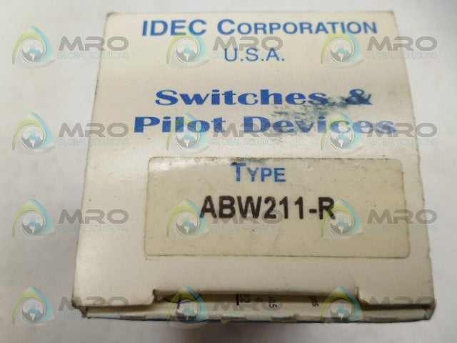 IDEC ABW211-R PUSHBUTTON *NEW IN BOX*