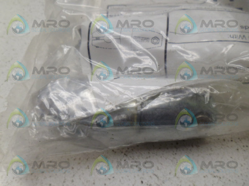 SOFTNOZE SMS-CK CROSS CLAMP (PKG OF 2) *NEW IN FACTORY BAG*