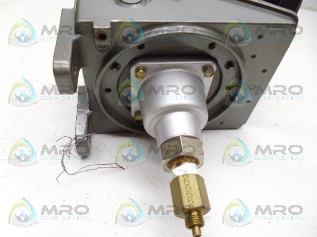 UNITED ELECTRIC J402-358 PRESSURE SWITCH *NEW NO BOX*