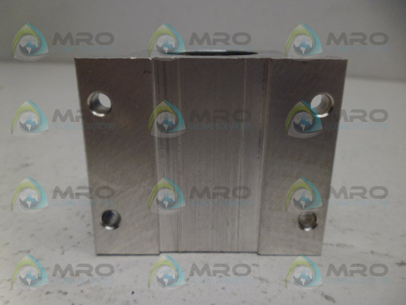 THOMSON FNYBUPB08A PILLOW BLOCK *NEW IN BOX*