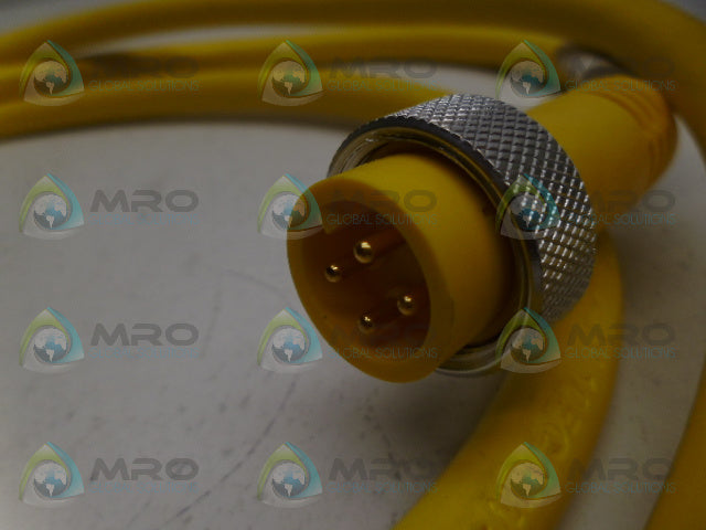 MENCOM MIN-4MFP-6 CORDSET *NEW NO BOX*