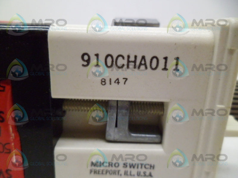 MICRO SWITCH 910CHA011 *NEW NO BOX*
