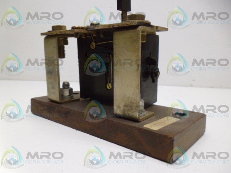 GENERAL ELECTRIC CR124G017 RELAY *USED*