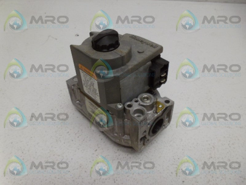 HONEYWELL VR8205A2024 DUAL DIRECT IGNITION GAS VALVE *NEW IN BOX*