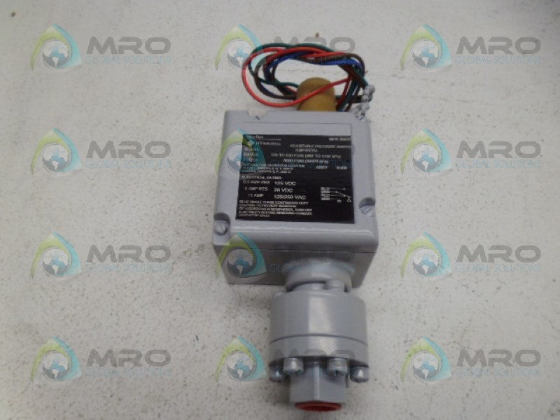 ITT 100P45C6A PRESSURE SWITCH *NEW IN BOX*