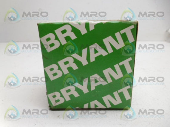 BRYANT 9450-FR RECEPTACLE *NEW IN BOX*