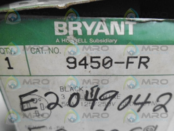 BRYANT 9450-FR RECEPTACLE *NEW IN BOX*