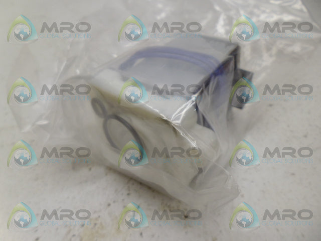 HITACHI 451587 VALVE *NEW IN BOX*