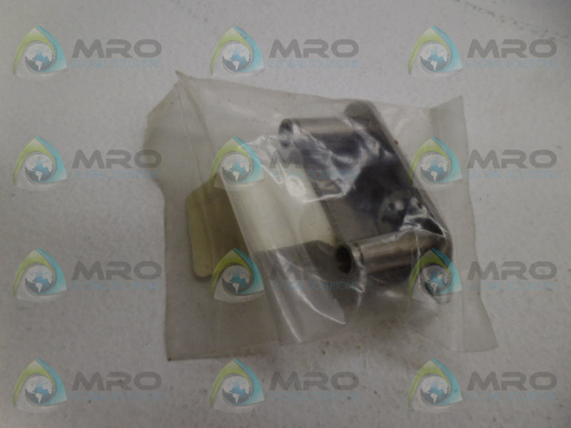 INDUSTRIAL MRO C2060HP CONNECTING LINK *NEW IN FACTORY BAG*