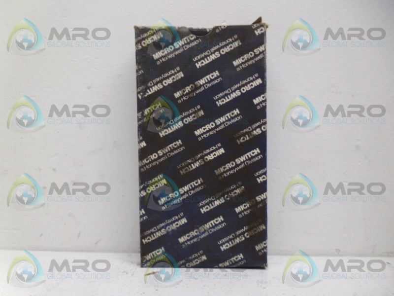 MICROSWITCH BZE6-2RN18 LIMIT SWITCH *NEW IN BOX*