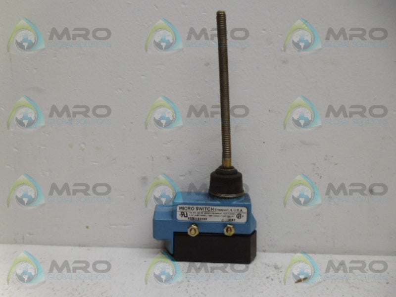 MICROSWITCH BZE6-2RN18 LIMIT SWITCH *NEW IN BOX*
