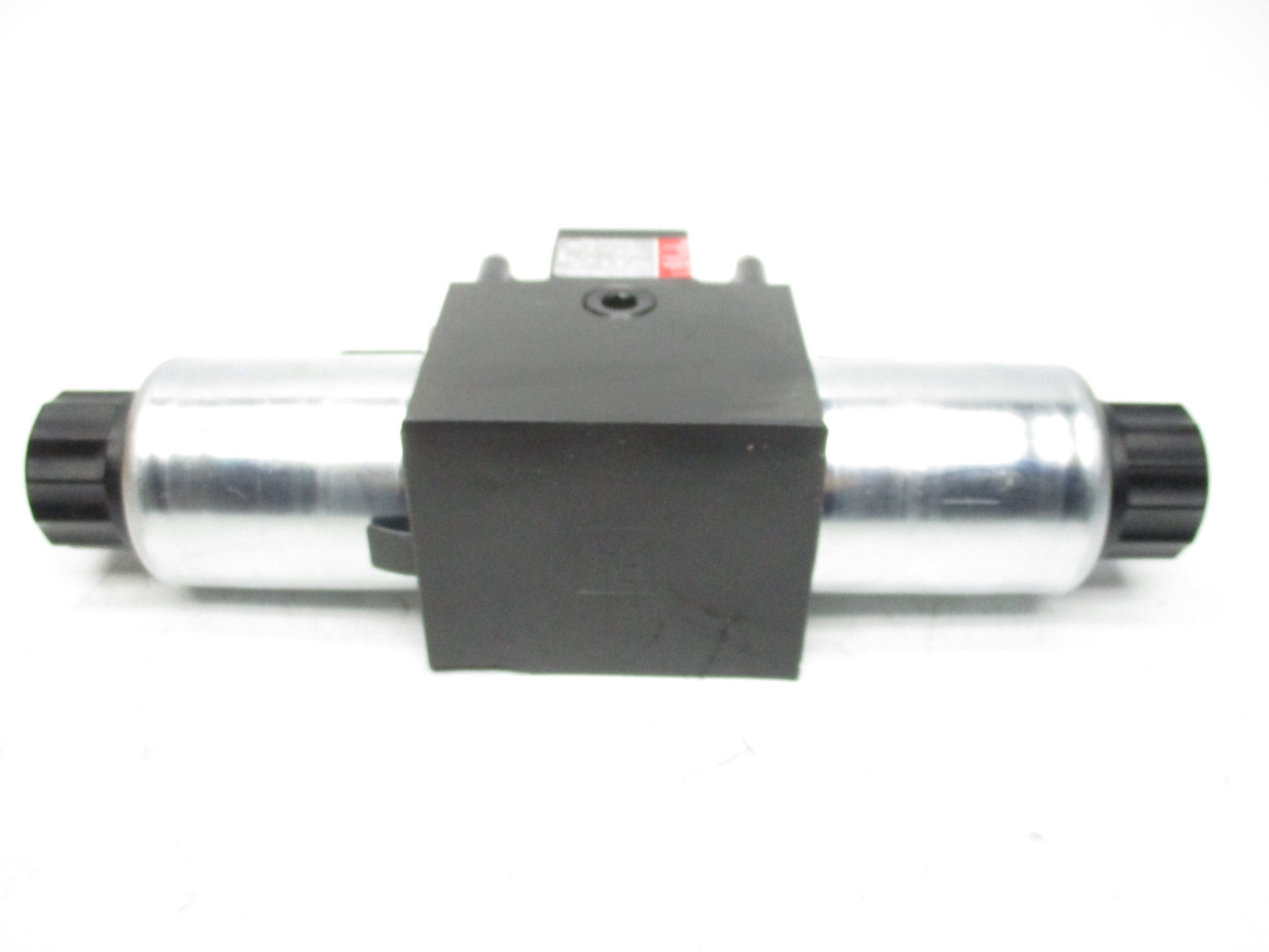 PARKER D3W2CNYCS7632XB844 120V 3000PSI NSMP
