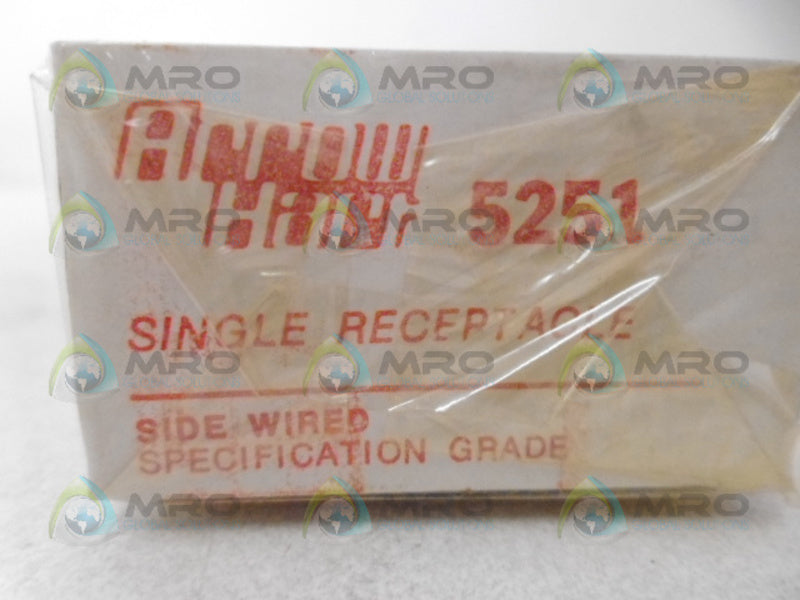 ARROW HART 5251 SINGLE RECEPTACLE 15A 125V *NEW IN ORIGINAL PACKAGING*