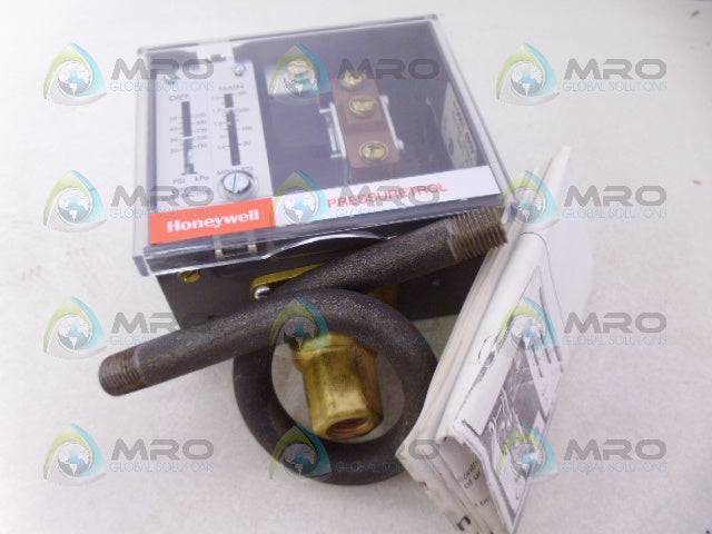 HONEYWELL L404F1094 PRESSURETROL CONTROLLER *NEW IN BOX*