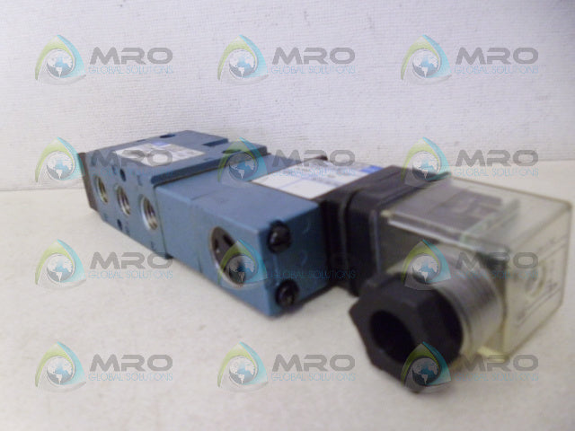 MAC 811C-PM-611JC-152 SOLENOID VALVE *NEW NO BOX*