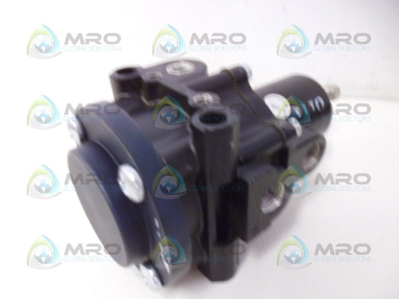 FAIRCHILD 64832NS PRESSURE REGULATOR *NEW NO BOX*