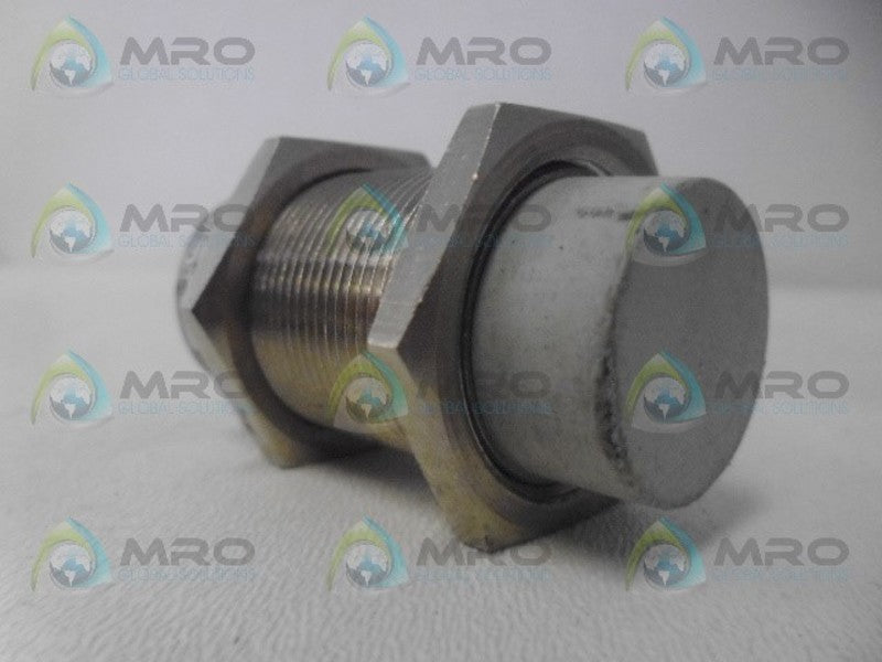 AUTOMATION DIRECT AT1-AP-4H  INDUCTIVE PROXIMITY SENSOR *NEW NO BOX*