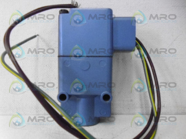 MAC 225B-781NAAR PNEUMATIC VALVE *NEW NO BOX*
