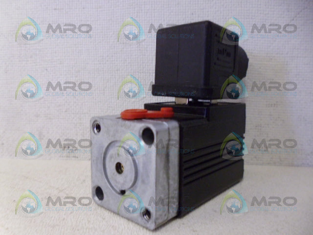 NORGREN 038213 50110 VALVE *NEW NO BOX*