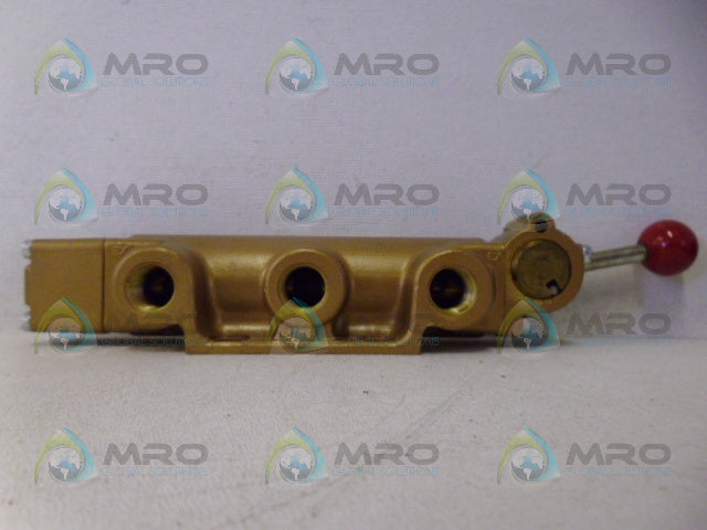 VERSA VZH-4402 DIRECTIONAL CONTROL VALVE *NEW NO BOX*