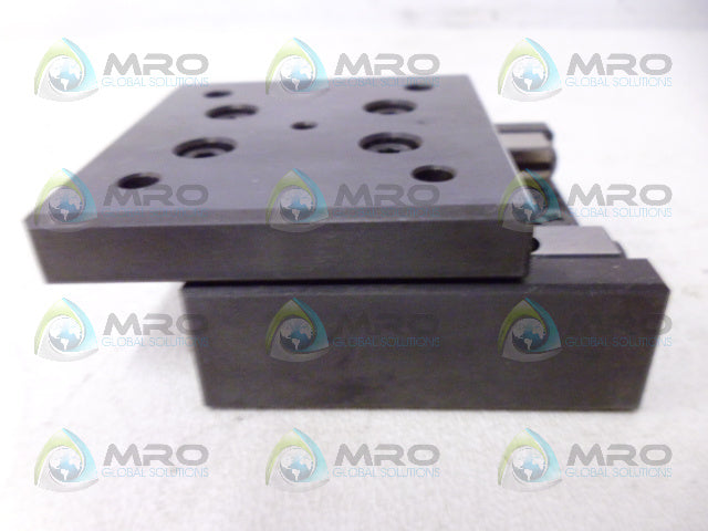 THK VRU-3055 BEARING SLIDE *NEW IN BOX*