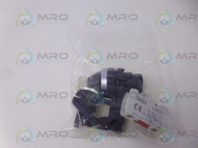 BACO C21KP03-A PUSH BUTTON *NEW IN FACTORY BAG*
