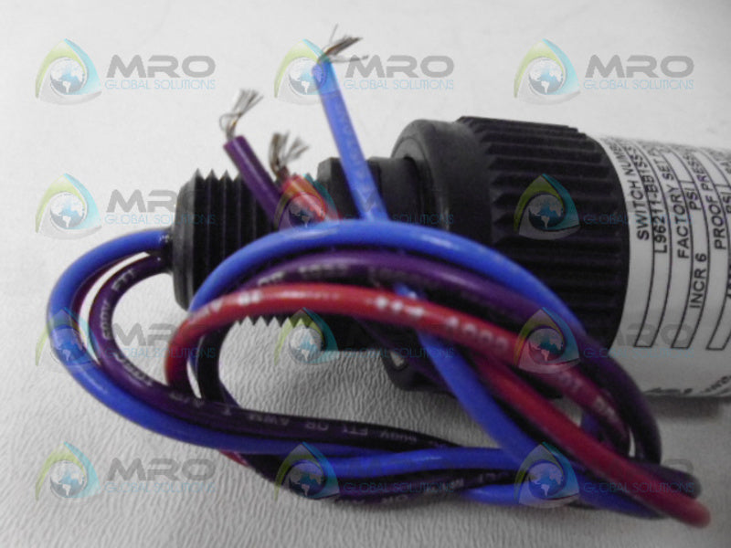 BARKSDALE L96211-BB1SS-S1361 SWITCH *NEW NO BOX*