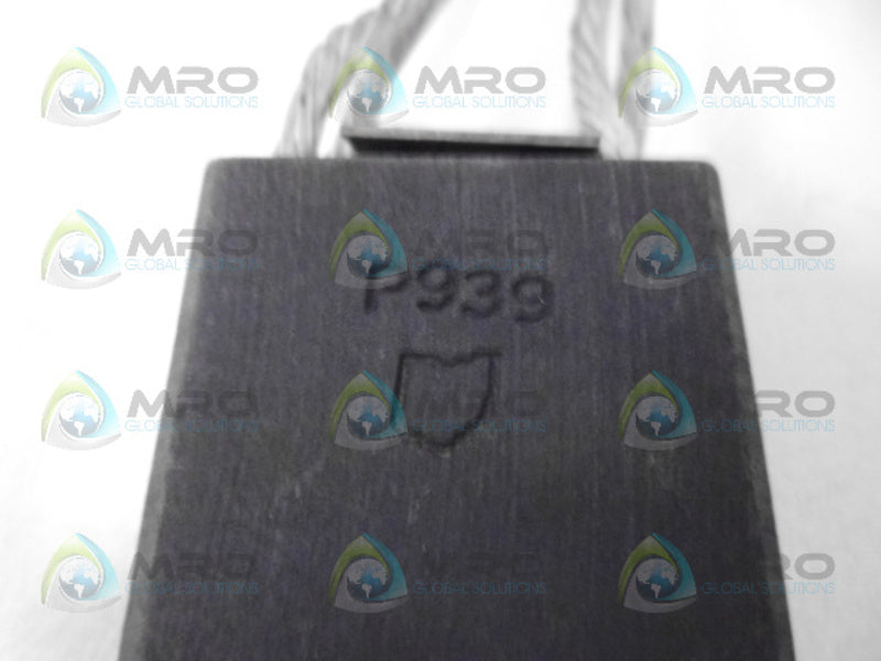 INDUSTRIAL MRO P939 CARBON BRUSH *NEW NO BOX*