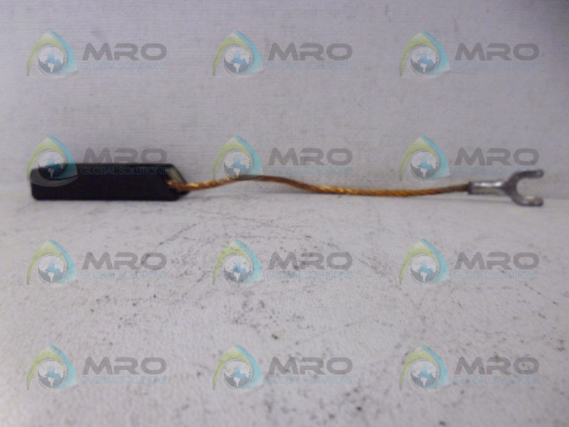INDUSTRIAL MRO D8H CARBON BRUSH *NEW NO BOX*