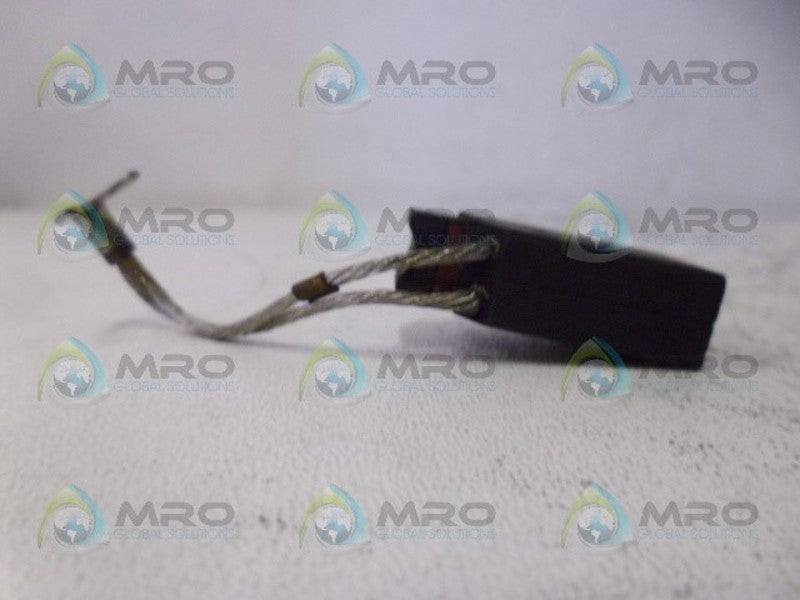 INDUSTRIAL MRO P902 CARBON BRUSH *NEW NO BOX*