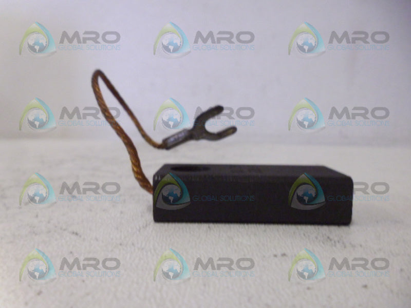 INDUSTRIAL MRO 10792D9B CARBON BRUSH *NEW NO BOX*