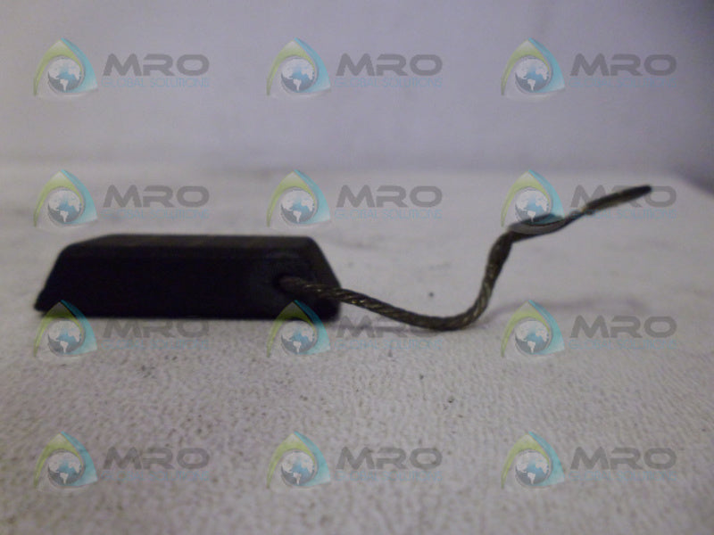 INDUSTRIAL MRO RE8305AAA CARBON BRUSH *NEW NO BOX*