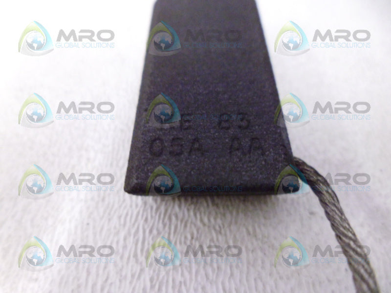 INDUSTRIAL MRO RE8305AAA CARBON BRUSH *NEW NO BOX*