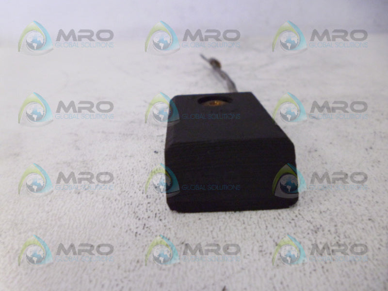 INDUSTRIAL MRO P864 CARBON BRUSH *NEW NO BOX*