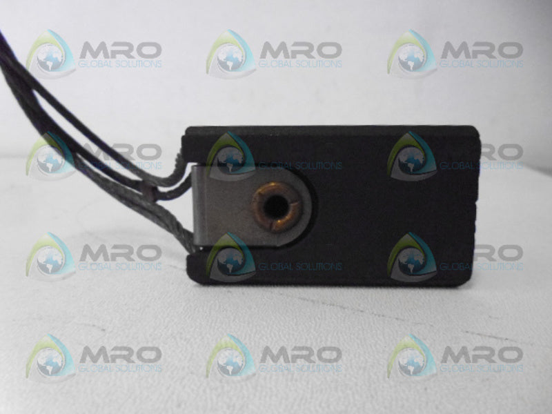 INDUSTRIAL MRO EH T563 CARBON BRUSH *NEW NO BOX*